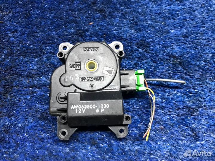 Моторчик заслонки печки Honda Pilot 2