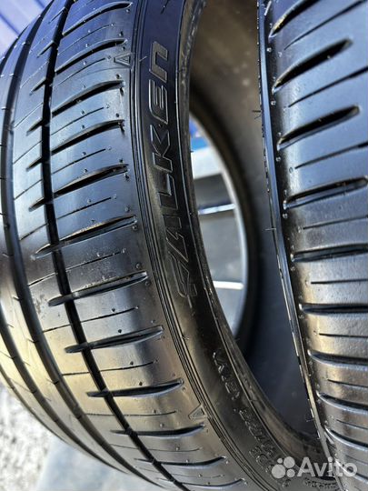 Falken Azenis FK-510 255/30 R19