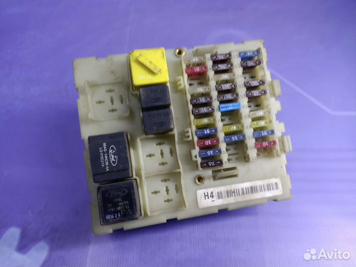 Блок предохранителей Ford Focus 1