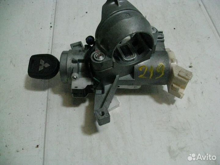 Замок зажигания Mitsubishi Outlander XL 2011