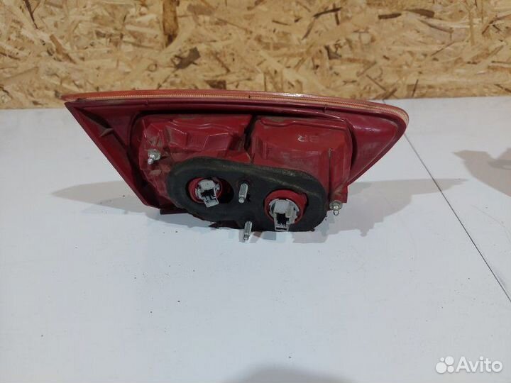 Фонарь внутренний правый Mitsubishi Lancer 10 1.5