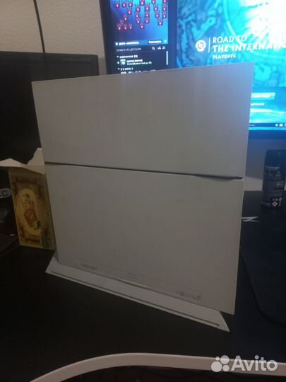 PS4 белая
