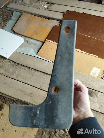 Брызговик передний левый Peugeot 107, оригинальный