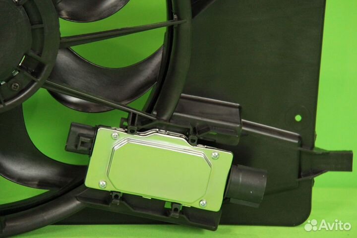 Диффузор радиатора Focus 2 2005 - 2011