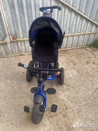 Детский велосипед с ручкой