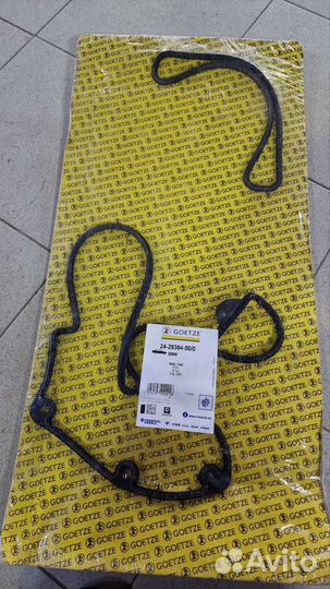 Прокладка клапанной крышки BMW 4.4L