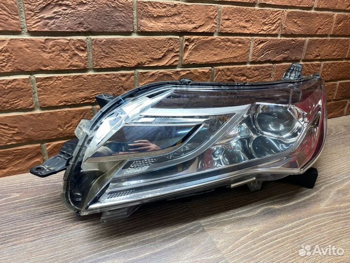 Фара левая Mitsubishi Pajero Sport KS 2015-2019