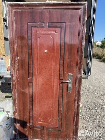 Дверь входная