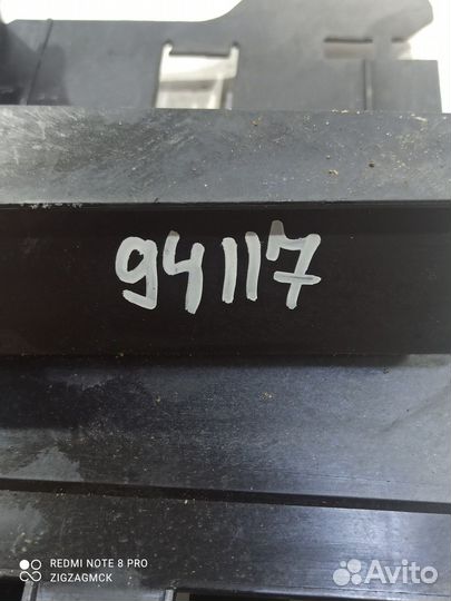 Кронштейн(крепление) блока управления (Audi Q8)