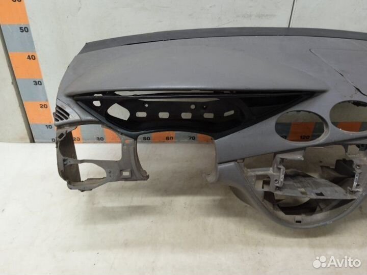 Торпедо Ford Focus 1 1.6 2001