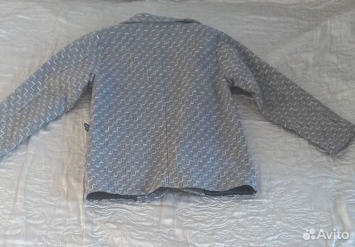 Пиджак на мальчика р- р 122