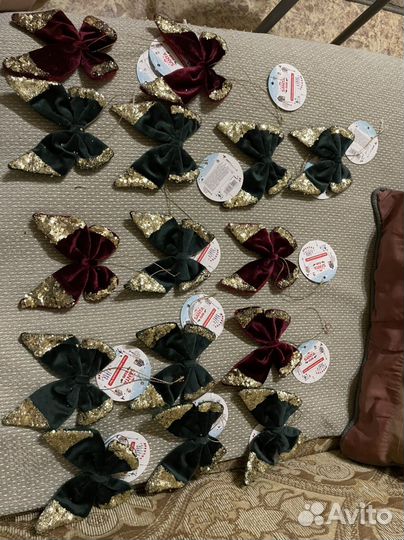 Новогодние бантики на елку