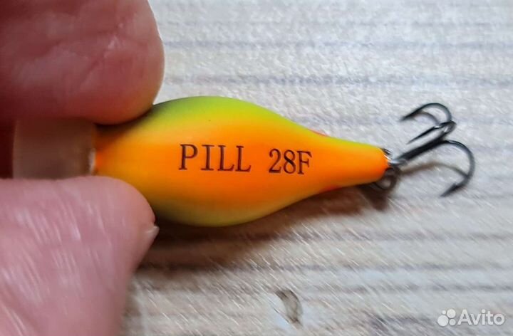 Воблер TsuYoki Pill 28F (1,8 г) 271