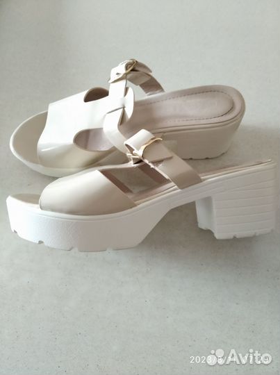 Босоножки женские 39 размер