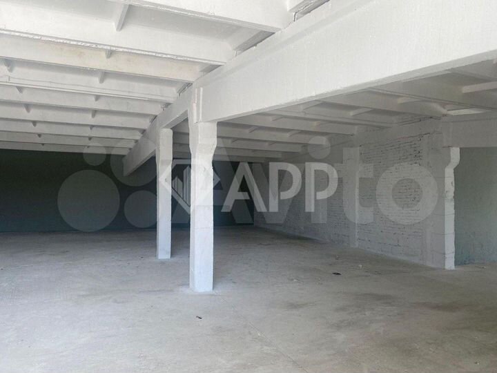 Сдаю складское помещение 1600 м2