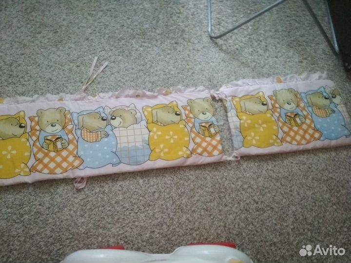 Бортики в кроватку+ постельное белье