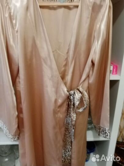 Халат женский длинный шелковый