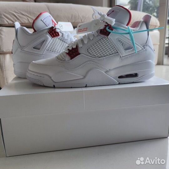 Оригинал Nike Jordan 4 University Red