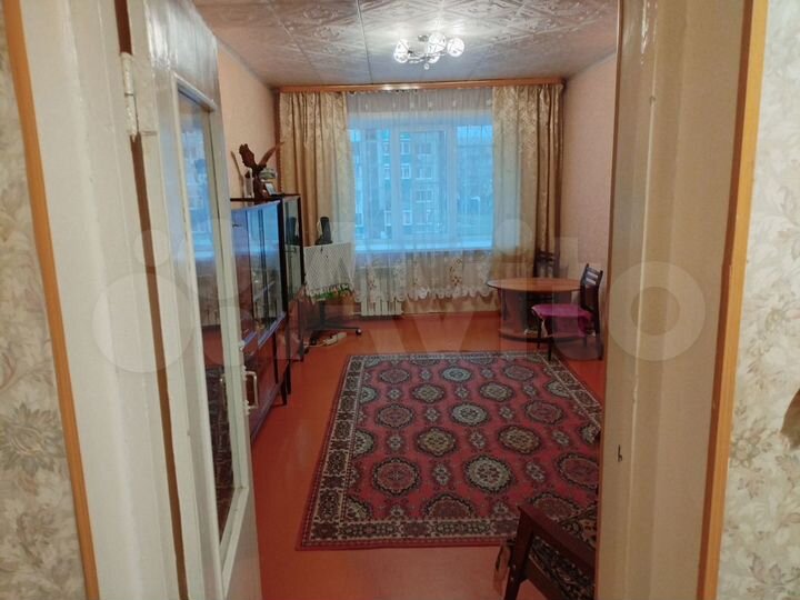 3-к. квартира, 60 м², 2/5 эт.