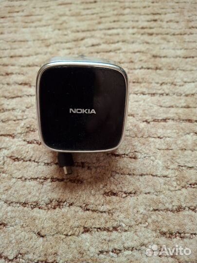 Автозарядка для телефона