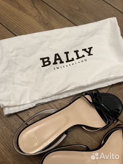 Босоножки сандалии слингбэки лаковые 39.5 bally