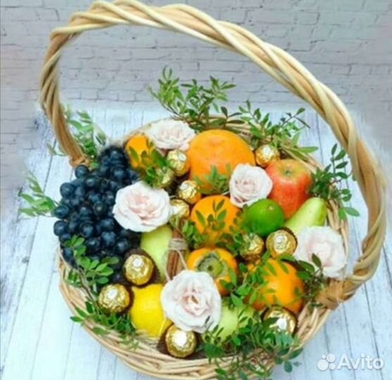 Корзина с Фруктами, Ягодами,Цветами