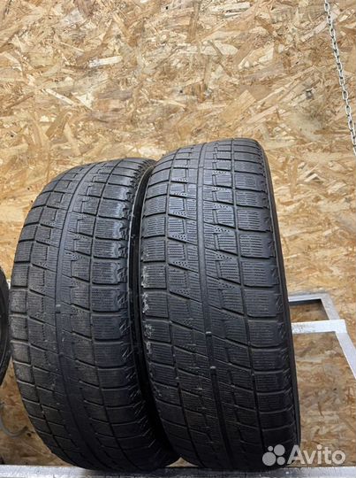 Bridgestone Blizzak Revo2 215/60 R16