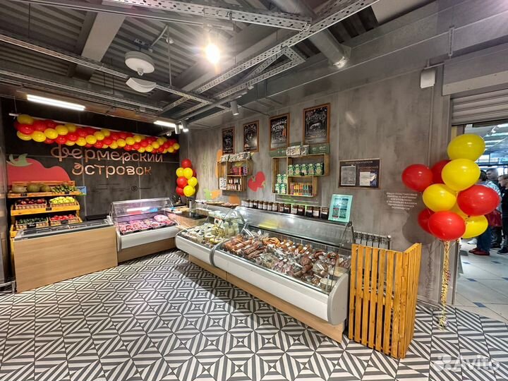 Продавец в продуктовый магазин