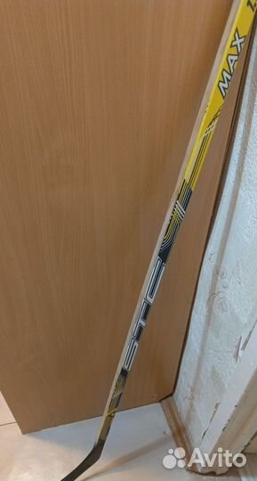 Клюшка хоккейная