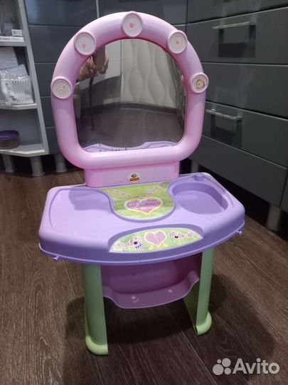 Трюмо с зеркалом детское