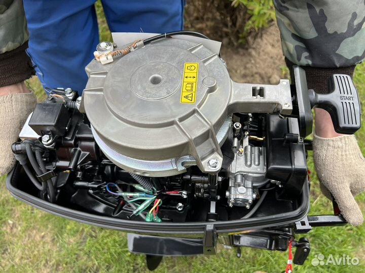 Лодочный мотор suzuki 15