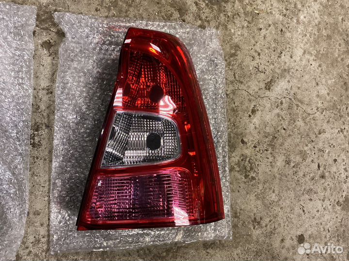 Фонарь задний Рено Логан 1 рестайлинг