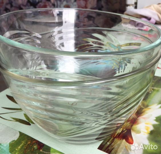 Две глубоких салатницы (Россия)