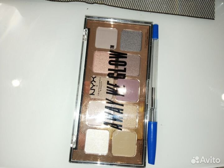 Тени для век