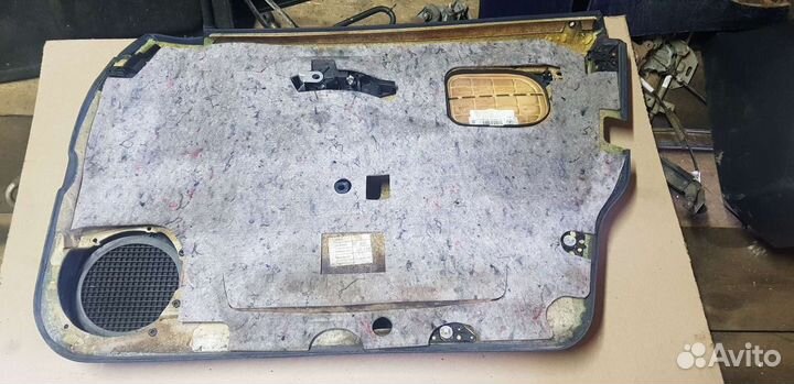 Обшивки дверей. Мерседес Mercedes e200 w210 e е