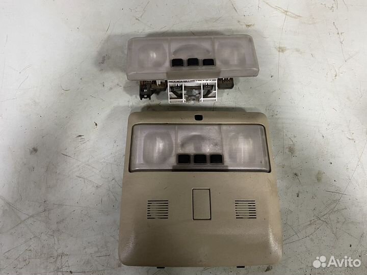 Плафон салонный Land Rover