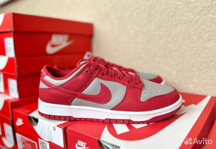 Nike Dunk Low Retro Medium Varsity Red unlv 8US