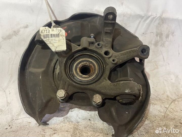 Кулак поворотный задний левый Mercedes C W203