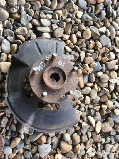 Hyundai Elantra MD поворотный кулак правый, ступиц