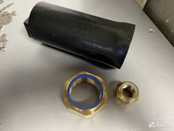 Mercruiser Bravo three гайки крепления винтов