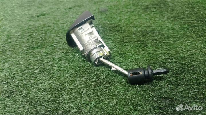 Вставка замка двери лев. Audi A6 C7 4G