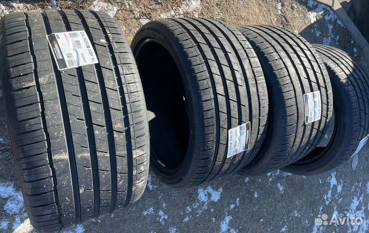 Hankook Ventus S1 Evo 3 K127 285/40 R20 и 325/35 R20 108Y