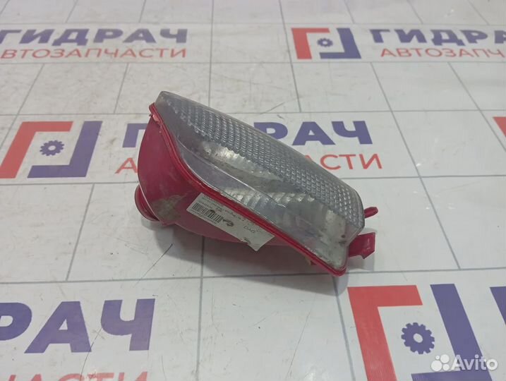 Фонарь задний в бампер правый Citroen C4 6351V1