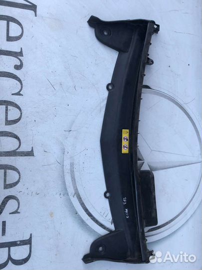 Воздуховод радиатора мерседес 213