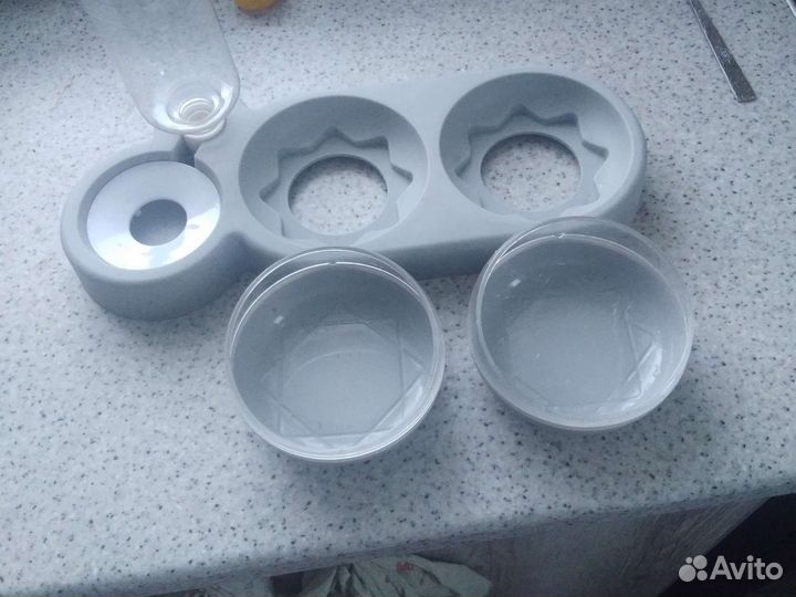 Миска с поилкой для кошки