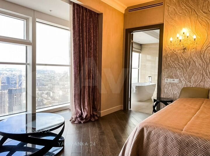 2-к. апартаменты, 115 м², 56/75 эт.