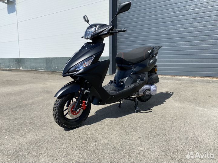 Скутер X-motors Corsa RS PRO - 200cc black