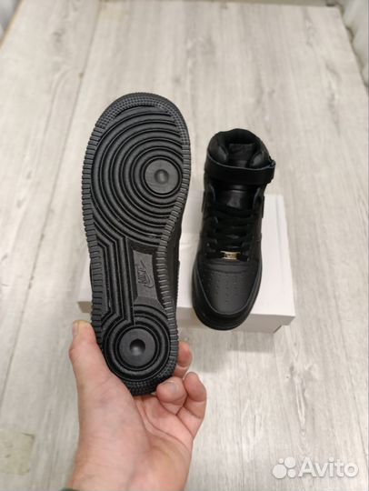 Кроссовки зимние Nike air Force 1