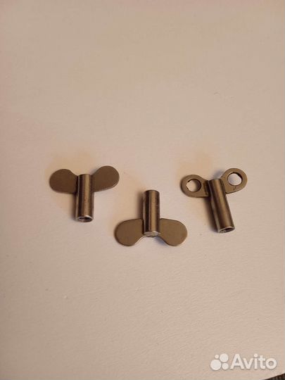 Ключики для часов заводные с резьбой