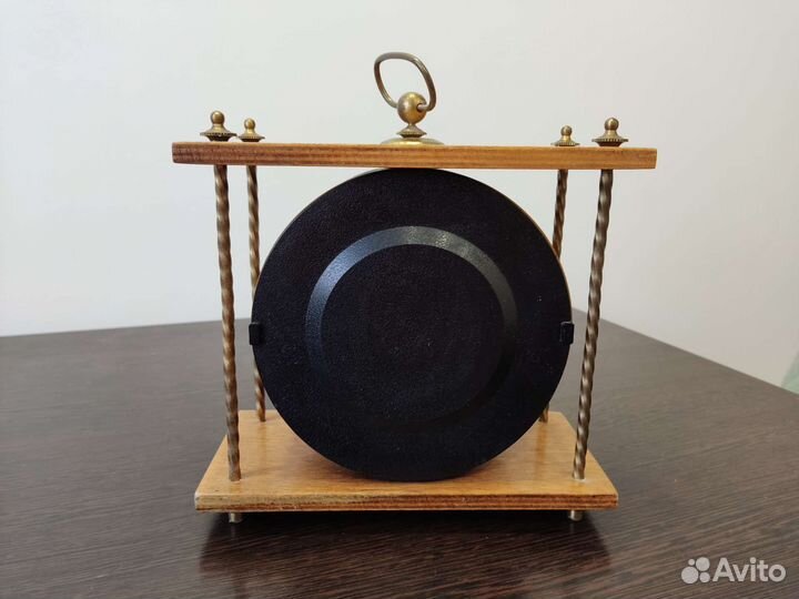 Механические настольные часы весна СССР